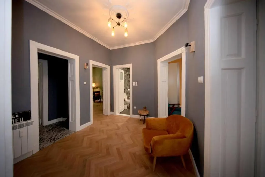 *Citadel* 2Br - City Center Sofia Apartment